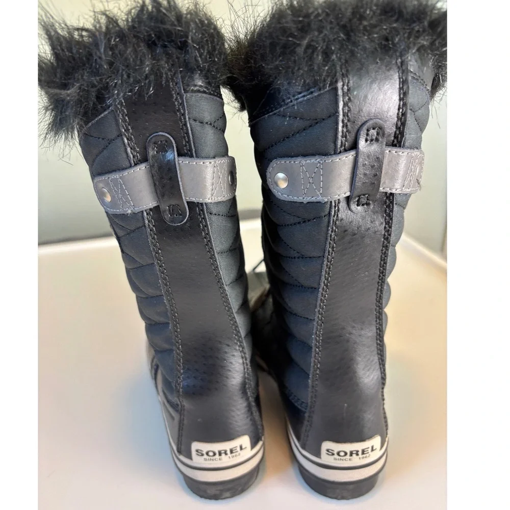 Sorel Tofino II Black Waterproof Faux Fur Winter Boots Size 7 L